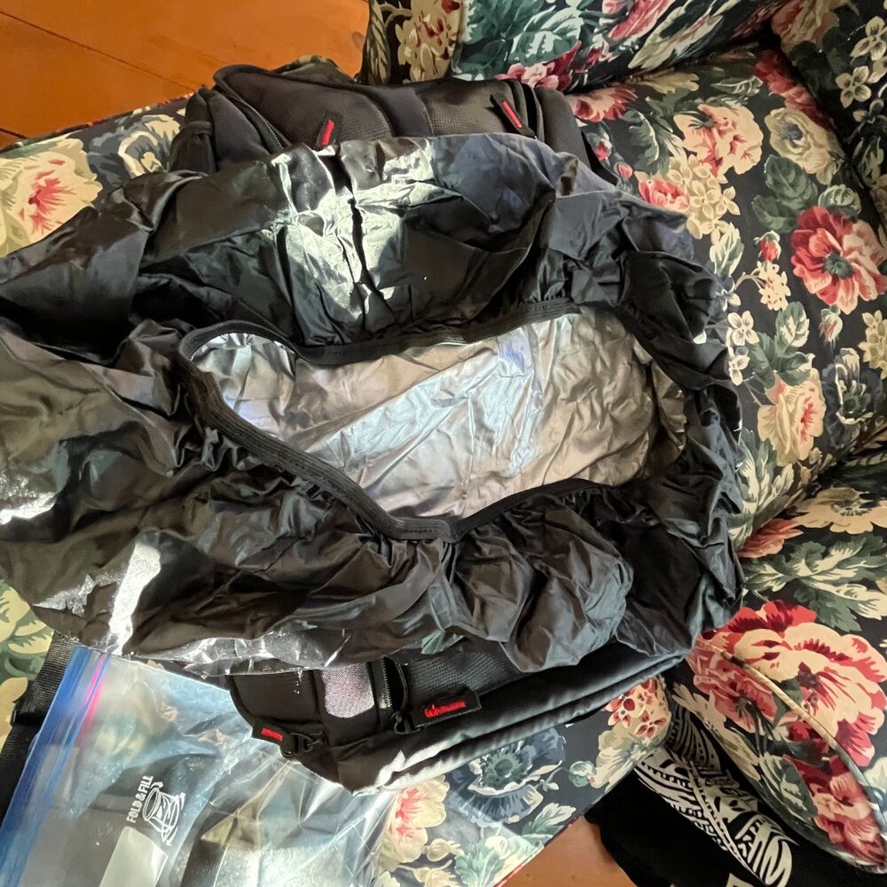 Deco Gear Camera Backpack - Picture 8 of 9